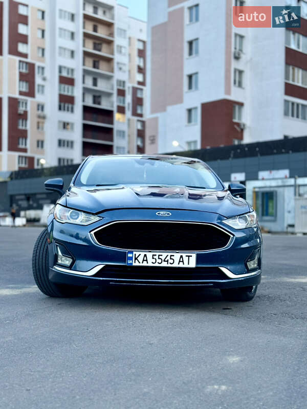Седан Ford Fusion 2018 в Киеве фото 5 Седан Ford Fusion 2018 в Киеве