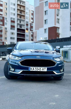 Седан Ford Fusion 2018 в 