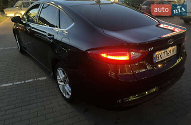 Седан Ford Fusion 2014 в 