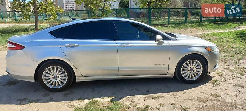 Седан Ford Fusion 2015 в Запорожье