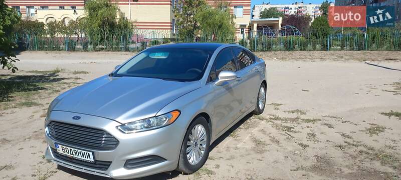 Седан Ford Fusion 2015 в Запорожье