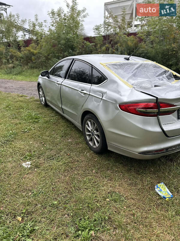 Седан Ford Fusion 2016 в Ровно