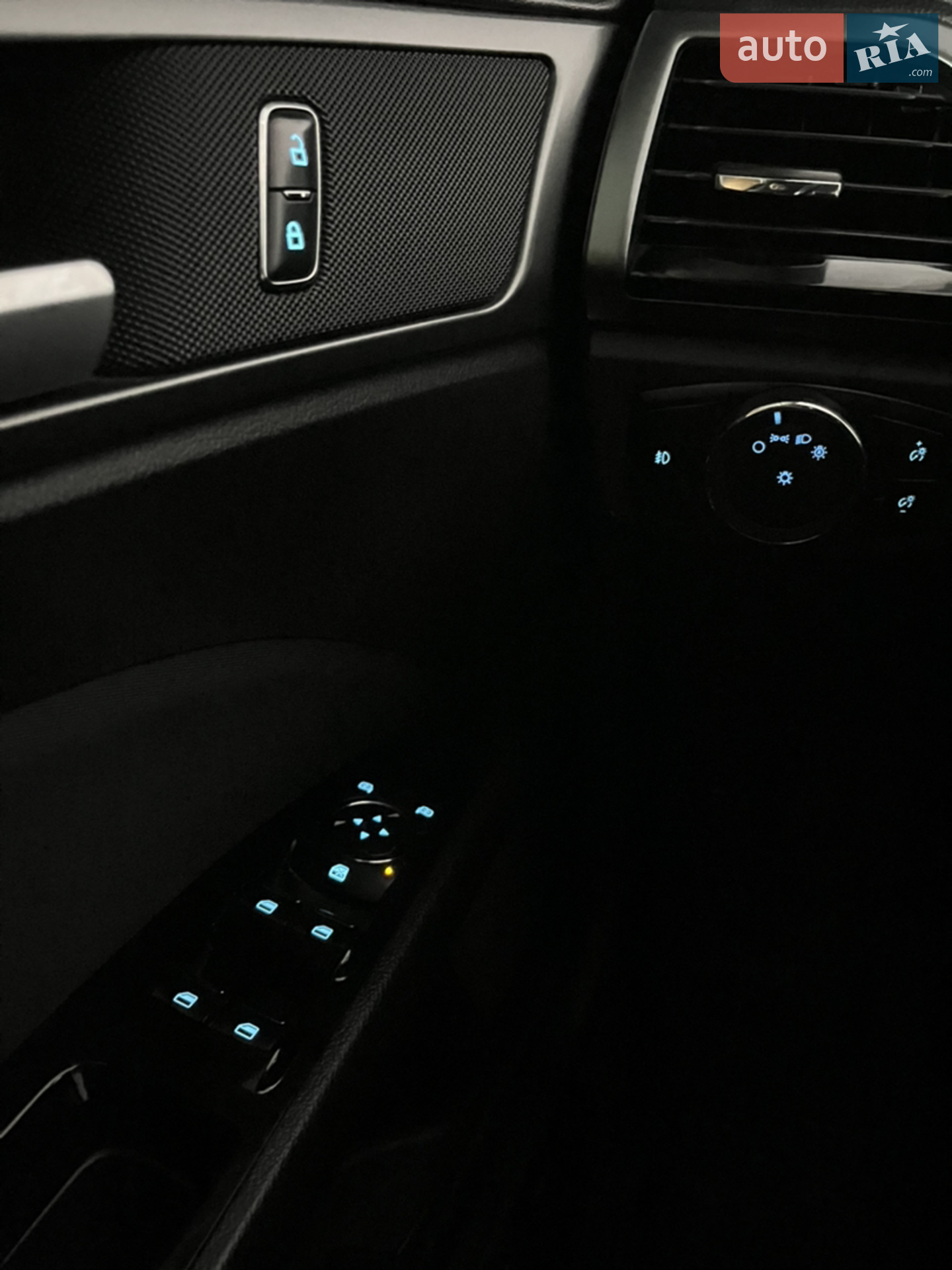2015 Ford Fusion - мініатюра 34