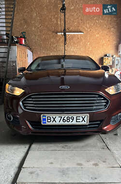 Седан Ford Fusion 2015 в 
