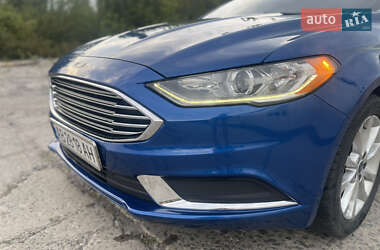 Седан Ford Fusion 2016 в 