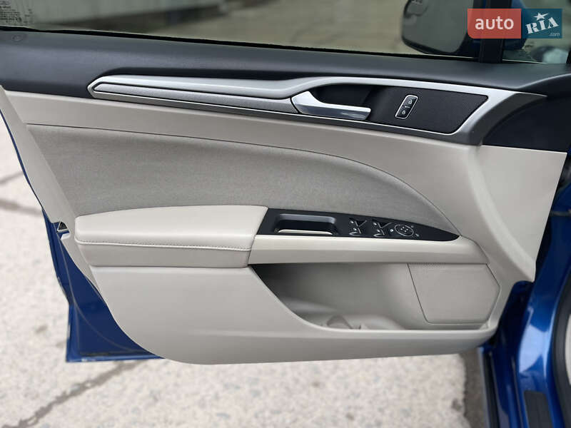 Седан Ford Fusion 2016 в Вінниці фото 25 Седан Ford Fusion 2016 в Вінниці