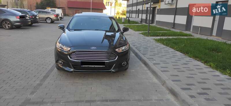 Седан Ford Fusion 2014 в Долине фото Седан Ford Fusion 2014 в Долине