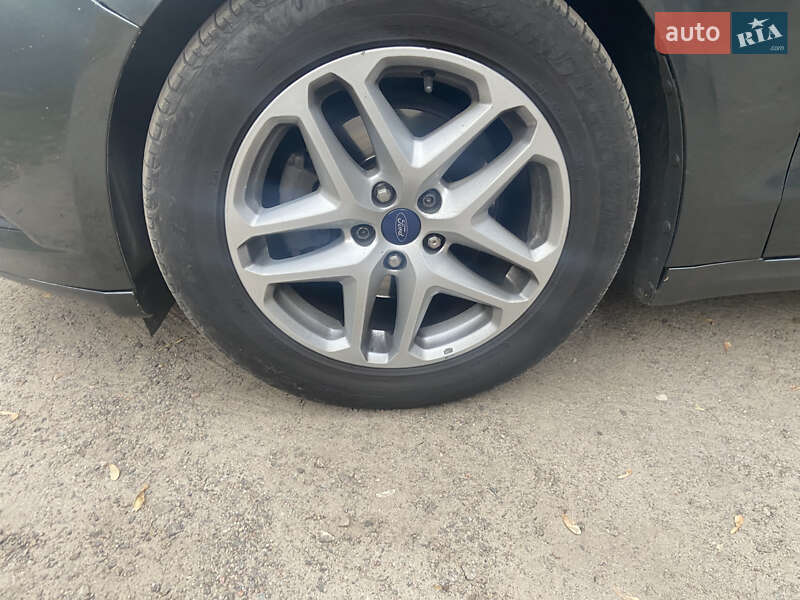 Седан Ford Fusion 2015 в Броварах