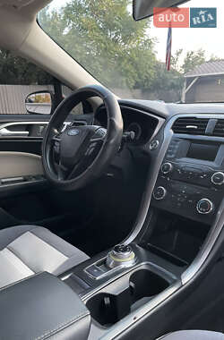 Седан Ford Fusion 2016 в Снигиревке