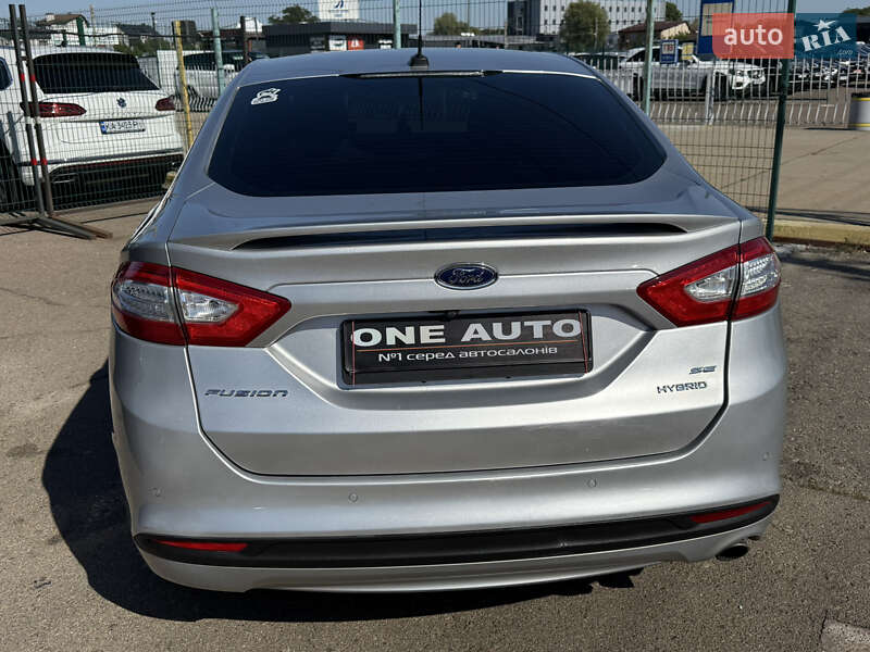 Седан Ford Fusion 2016 в Киеве