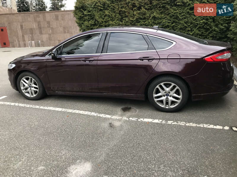 Седан Ford Fusion 2013 в Киеве