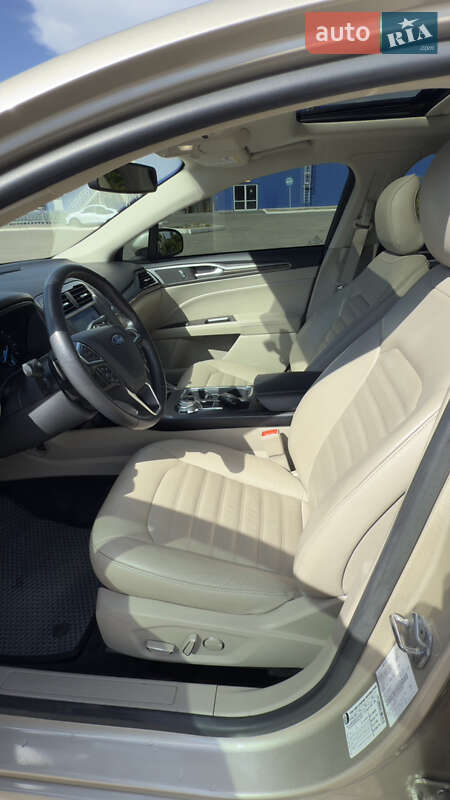 Седан Ford Fusion 2017 в Миколаєві