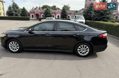 Седан Ford Fusion 2015 в 