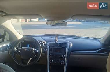Седан Ford Fusion 2018 в 