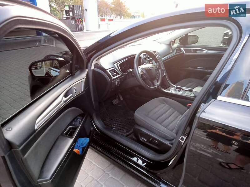 Седан Ford Fusion 2016 в Киеве фото 13 Седан Ford Fusion 2016 в Киеве