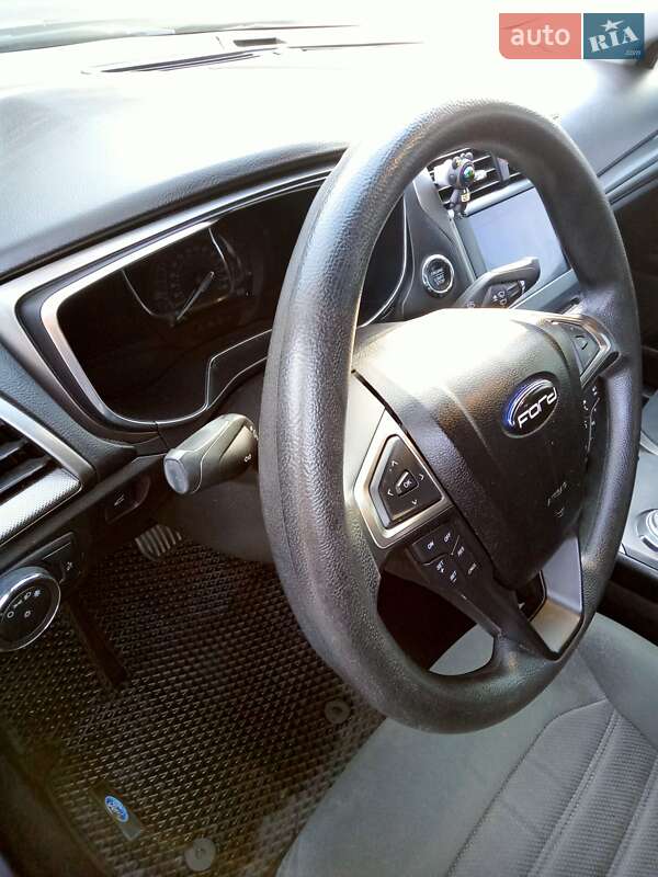 Седан Ford Fusion 2016 в Киеве фото 17 Седан Ford Fusion 2016 в Киеве