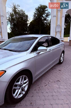 Седан Ford Fusion 2014 в 