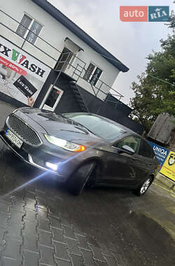 Седан Ford Fusion 2017 в Измаиле