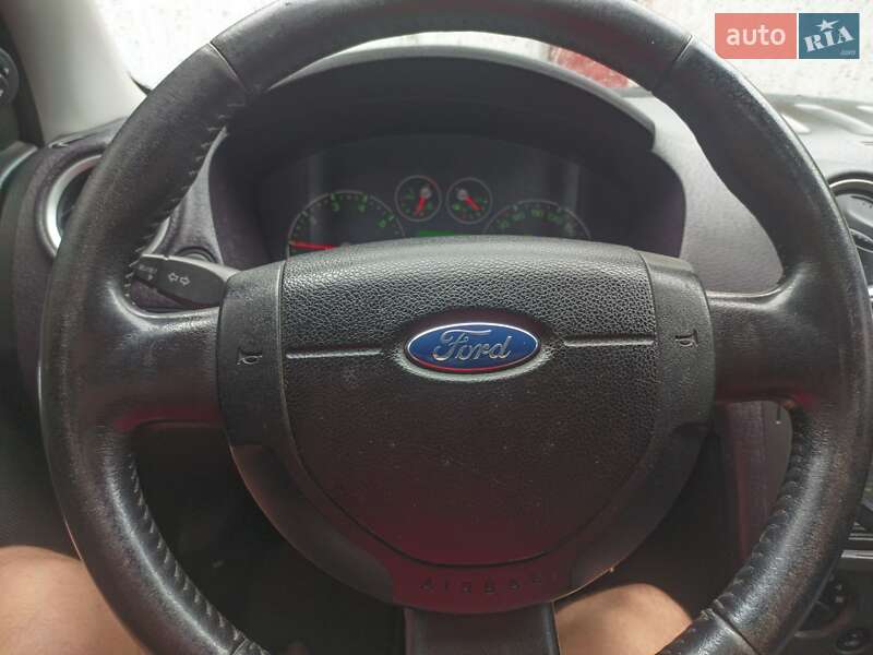 Хэтчбек Ford Fusion 2007 в Виннице