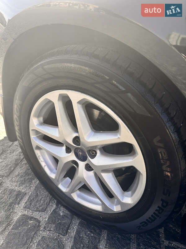 Седан Ford Fusion 2013 в Харкові