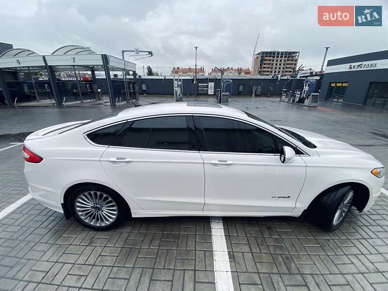 Седан Ford Fusion 2014 в Киеве