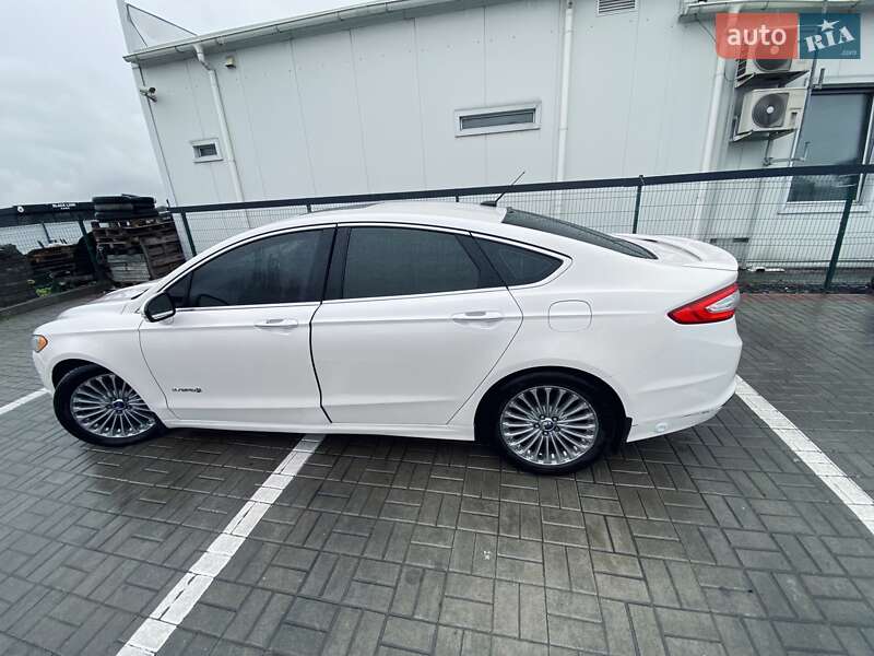 Седан Ford Fusion 2014 в Киеве