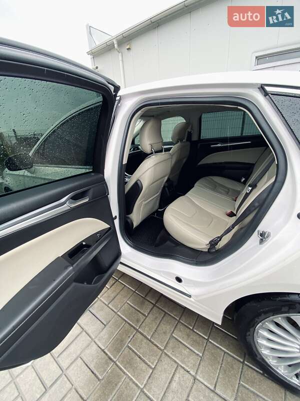Седан Ford Fusion 2014 в Киеве