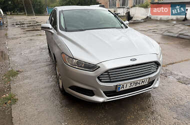 Седан Ford Fusion 2016 в Дымере