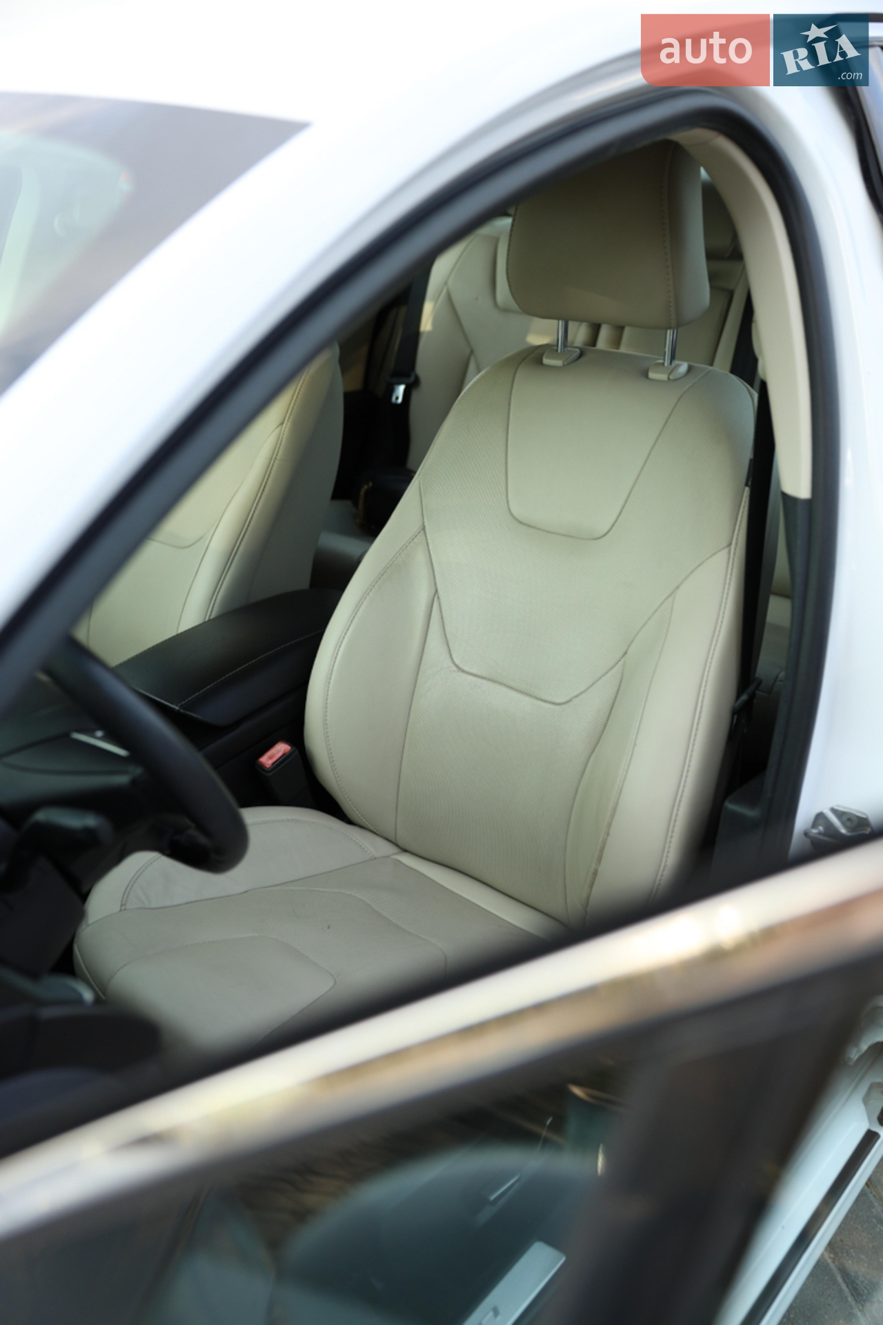 2016 Ford Fusion - мініатюра 19