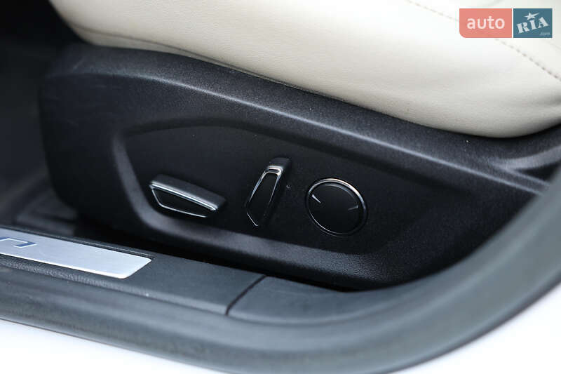 Седан Ford Fusion 2016 в Дніпрі