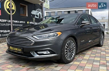 Седан Ford Fusion 2017 в 