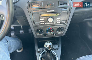 Хетчбек Ford Fusion 2009 в 