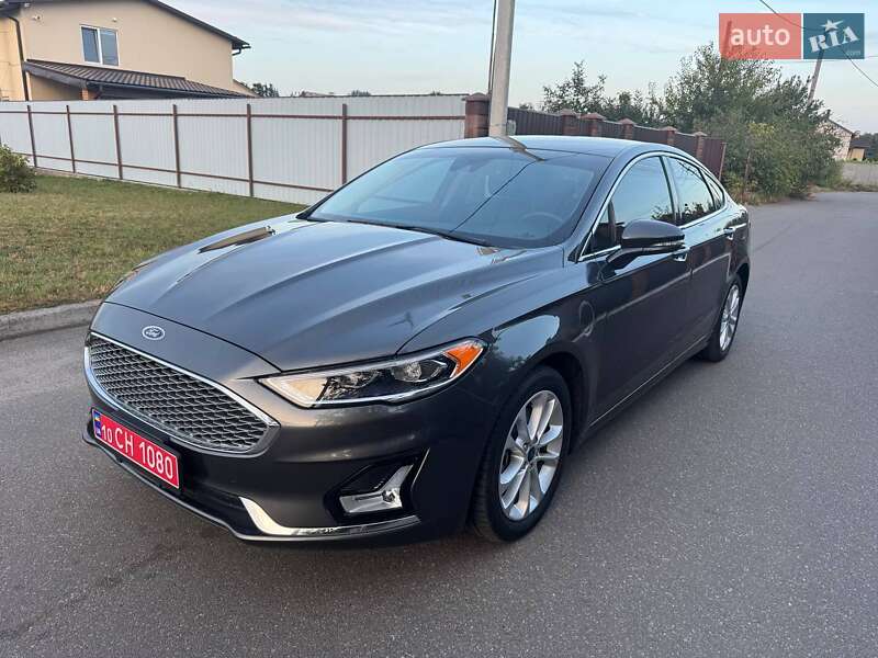 Седан Ford Fusion 2019 в Києві