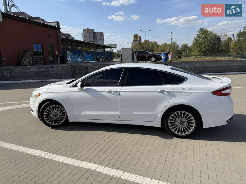 Седан Ford Fusion 2014 в Сумах