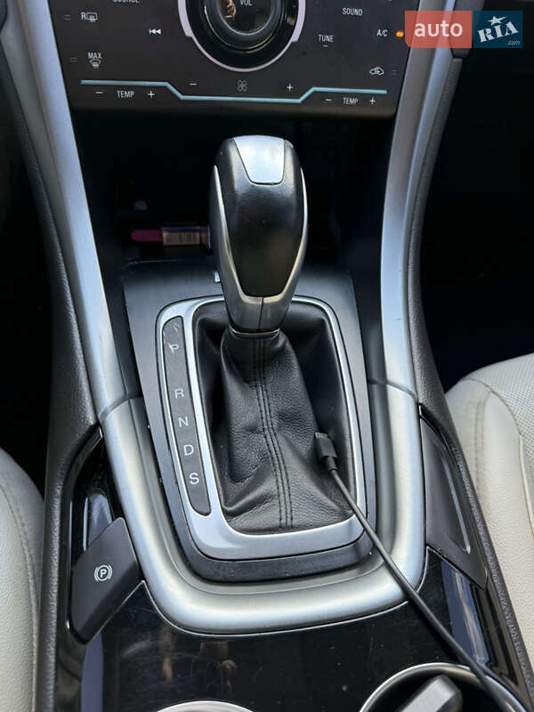 Седан Ford Fusion 2014 в Сумах
