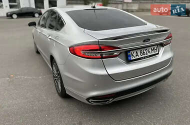 Седан Ford Fusion 2017 в 