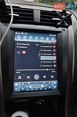 Седан Ford Fusion 2017 в 