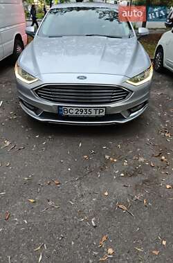 Седан Ford Fusion 2017 в 
