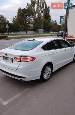 Седан Ford Fusion 2013 в 