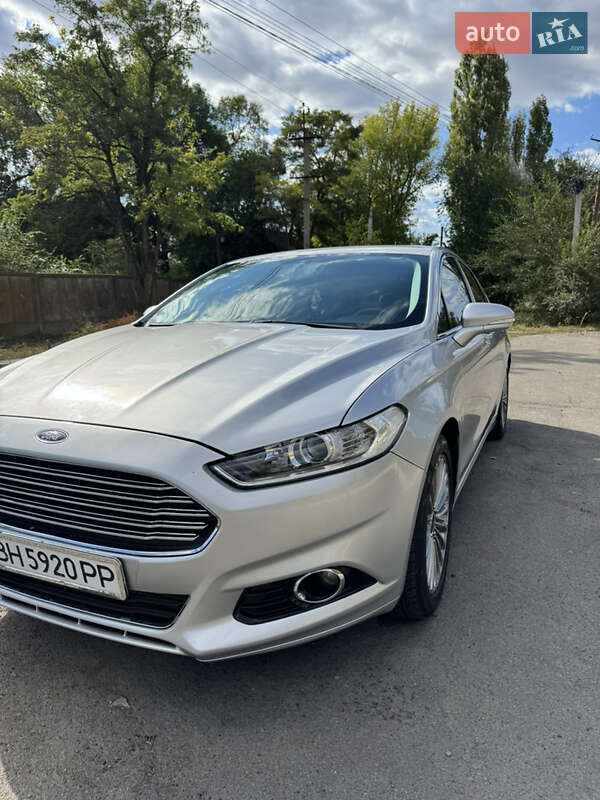 Седан Ford Fusion 2013 в Арцизові
