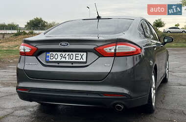 Седан Ford Fusion 2015 в 