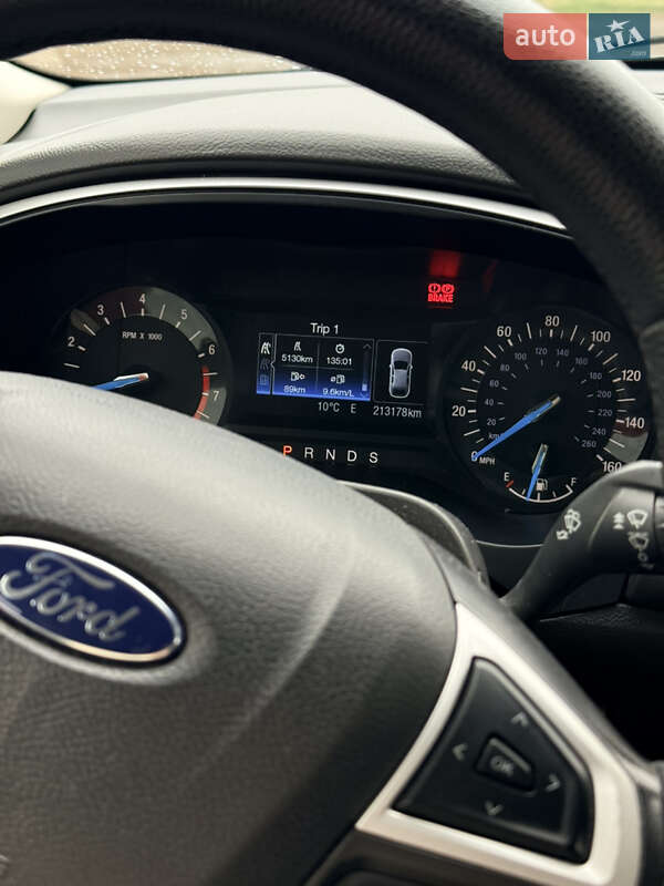 Седан Ford Fusion 2015 в Балті