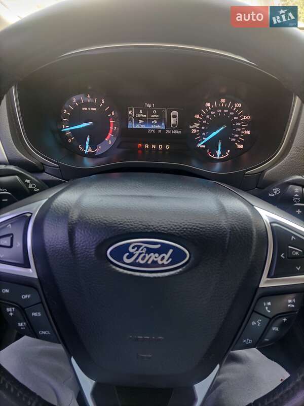 Седан Ford Fusion 2013 в Нововолинську