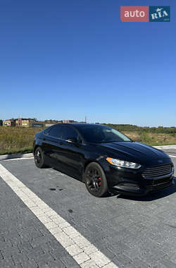 Седан Ford Fusion 2013 в 