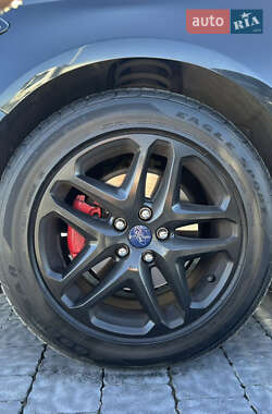 Седан Ford Fusion 2013 в 