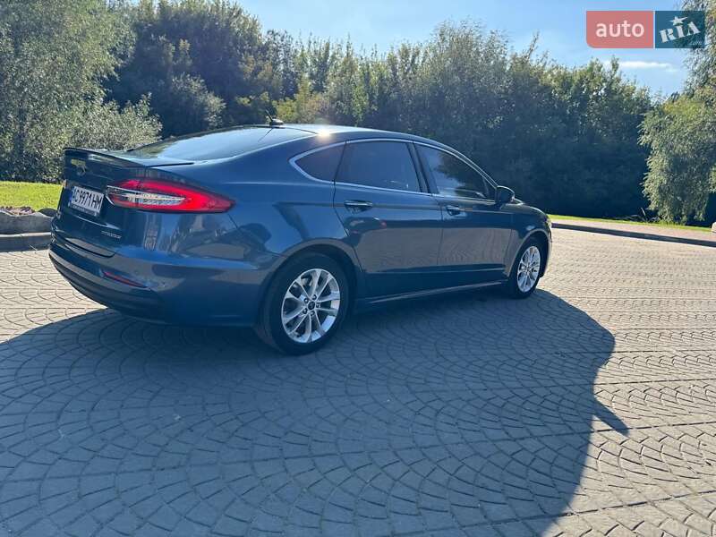 Седан Ford Fusion 2018 в Луцьку