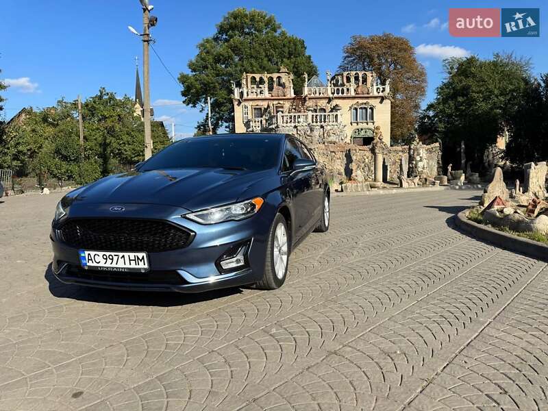 Седан Ford Fusion 2018 в Луцьку