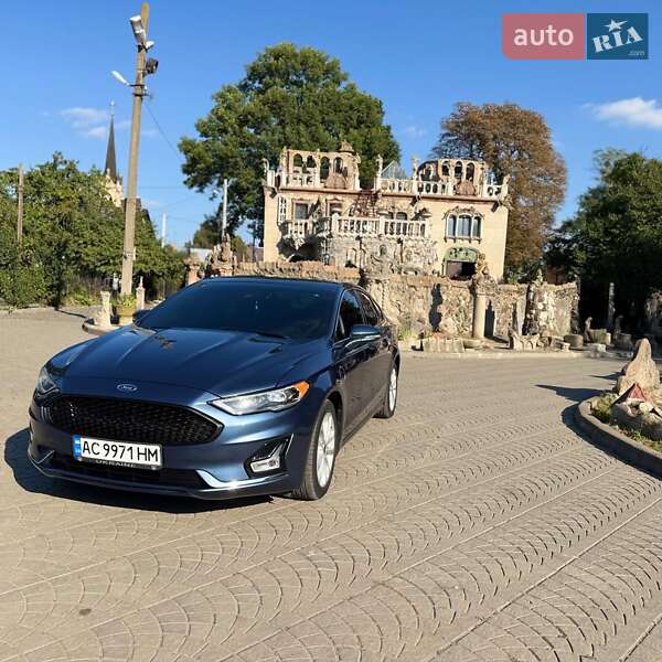 Седан Ford Fusion 2018 в Луцьку