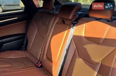 Седан Ford Fusion 2018 в 