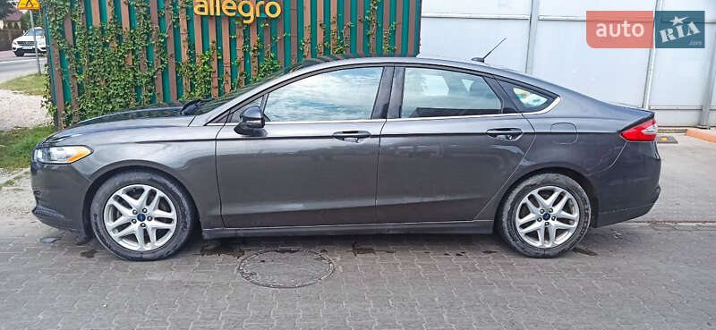 Ford Fusion 2015